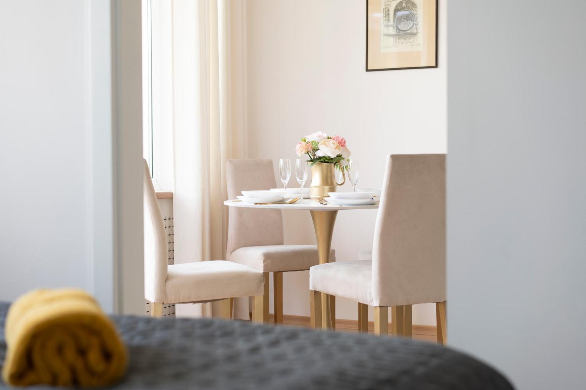 Greenpoint Hoza Apartment วอร์ซอ ภายนอก รูปภาพ